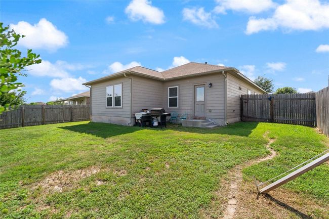 336 Waterloo Dr, House other with 3 bedrooms, 2 bathrooms and 4 parking in Kyle TX | Image 24