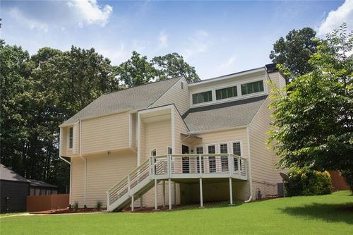 5048 Rebel Ridge Ct, Peachtree Corners, GA, 30092-2112 | Card Image