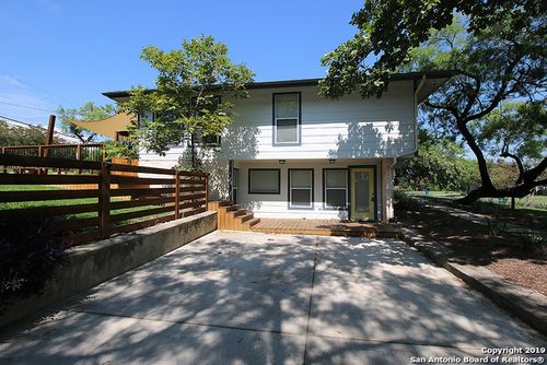 1-101 Aribe Dr, San Antonio, TX, 78216-7602 | Card Image