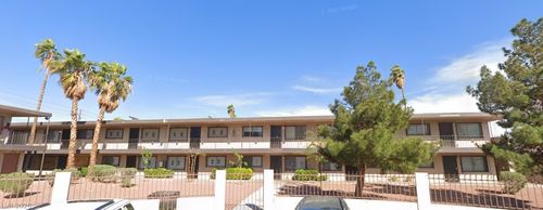 14-3720 Royal Crest St, Las Vegas, NV, 89119-7007 | Card Image