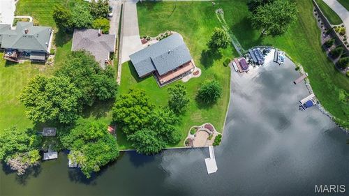 369 E Lake Dr, Edwardsville, IL, 62025-4268 | Card Image