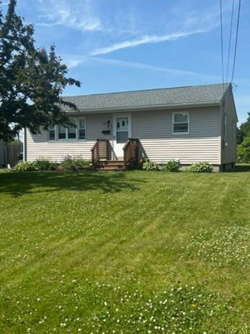 61 Allengate Ave, Pittsfield, MA, 01201-2803 | Card Image