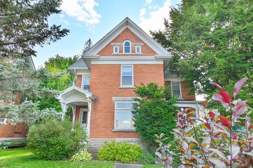 262 Metcalf St, Tweed, ON, K0K3J0 | Card Image