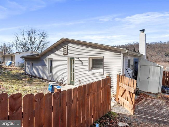 68 Juniper Ave, House other with 3 bedrooms, 1 bathrooms and null parking in BERKELEY SPRINGS WV | Image 22