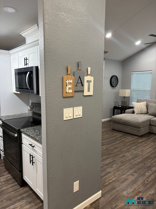 1026 Fern Dr, Roswell, NM, 88203-2582 | Card Image