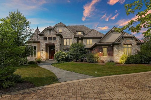 34 Abbeywoods Dr, Barrington, IL, 60010-6146 | Card Image