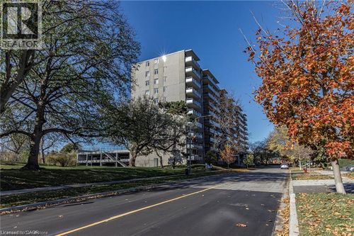 106-770 Hager Ave, Burlington, ON, L7S1X1 | Card Image