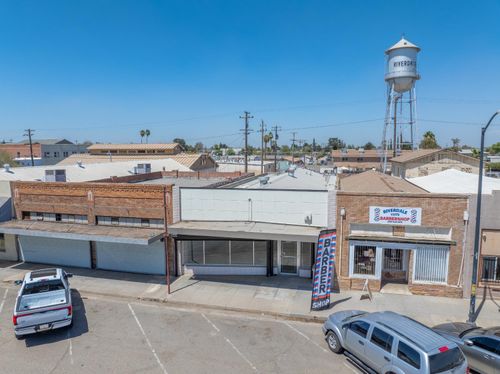 3462 W Mount Whitney Ave, Riverdale, CA, 93656 | Card Image