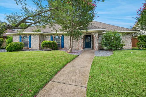1712 Copper Creek Dr, Plano, TX, 75075-2116 | Card Image