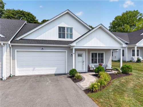 9 Blue Heron Dr, Westerly, RI, 02891-3044 | Card Image