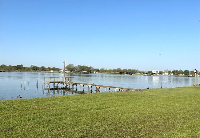 Cove Side 18' x 6' Pier w/ 60 Ft Walkway | Image 12