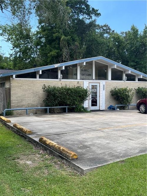 2768 Sgt Alfred Dr, Slidell, LA, 70458-4014 | Card Image