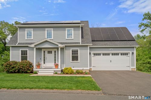 39 Chapman Chase, Windsor Locks, CT, 06096-1364 | Card Image