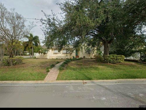 601 34th Ave Ne, St Petersburg, FL, 33704-2334 | Card Image
