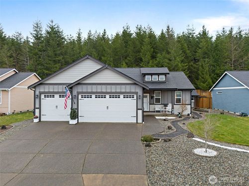 1522 N 4th St, Mccleary, WA, 98557-9575 | Card Image