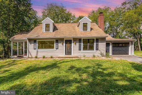 191 Pinetown Rd, LEOLA, PA, 17540-9735 | Card Image