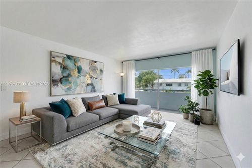 apt-2g-1880 S Treasure Dr, North Bay Village, FL, 33141-4313 | Card Image
