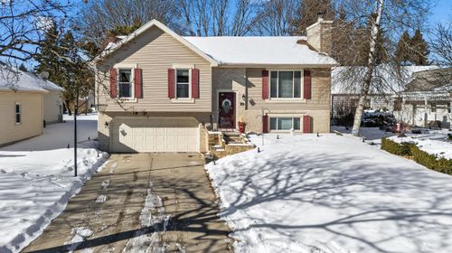 10 Sandy Court, Madison, WI, 53717 | Card Image