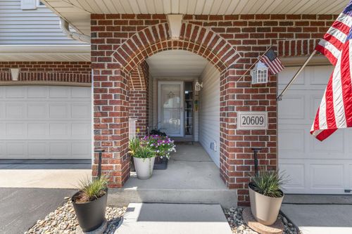 20609 Harrow Ct, Lakeville, MN, 55044-4677 | Card Image