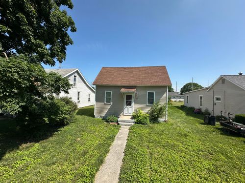 214 E Allen St, Kentland, IN, 47951 | Card Image