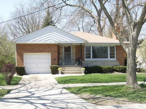 711 Locust Rd, Wilmette, IL, 60091-2239 | Card Image