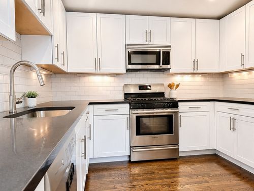 3-154 Gold St, Boston, MA, 02127-4710 | Card Image