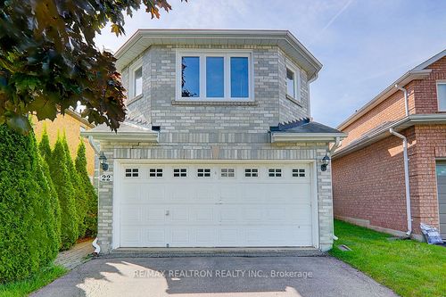 22 Taos Crt, Richmond Hill, ON, L4C0G5 | Card Image