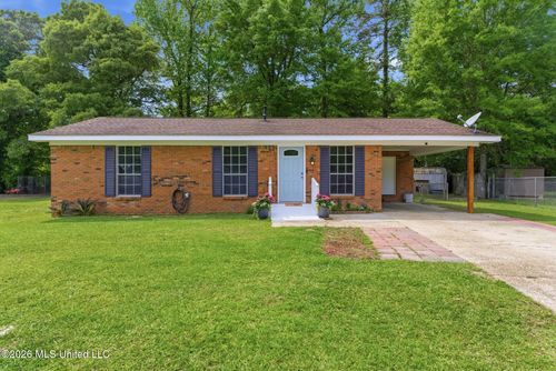 205 Woodside Dr, Petal, MS, 39465-2157 | Card Image