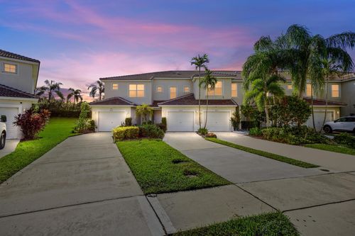 8068 Briantea Dr, Boynton Beach, FL, 33472-2746 | Card Image