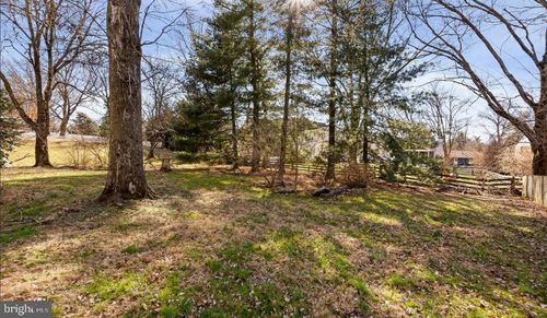 7923 Lewinsville Rd, MCLEAN, VA, 22102-2406 | Card Image