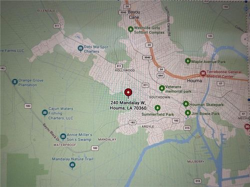 240 Mandalay West Dr, Houma, LA, 70360-5055 | Card Image