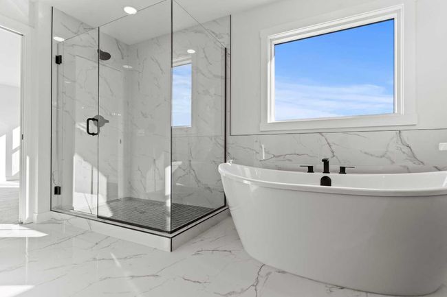 271 Kinniburgh Loop, House other with 4 bedrooms, 3 bathrooms and 4 parking in Chestermere AB | Image 44