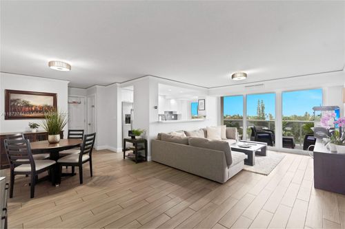 apt-702-2841 N Ocean Blvd, Fort Lauderdale, FL, 33308-7569 | Card Image