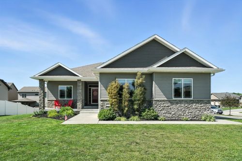 9901 Sweet Water Rd, Lincoln, NE, 68527-3708 | Card Image