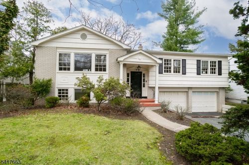 25 Devonshire Ter, West Orange, NJ, 07052-2707 | Card Image