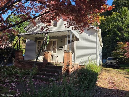 2211 Murray Hill Rd, Cleveland, OH, 44106-2640 | Card Image