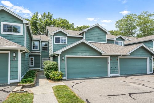 102-102 Spyglass Cir, Groton, CT, 06340-6212 | Card Image