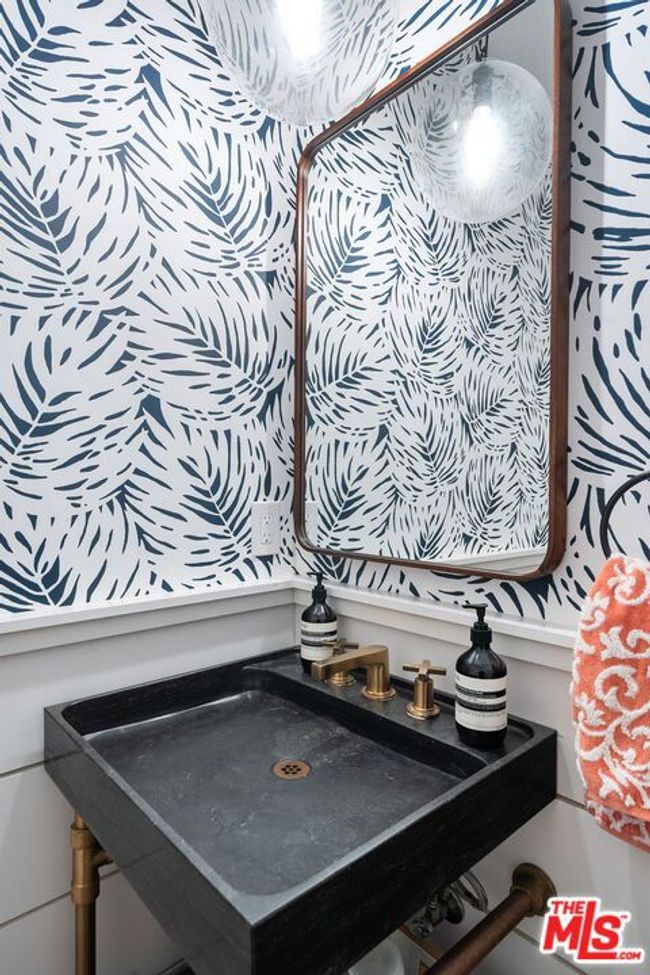 Powder Room | Image 11