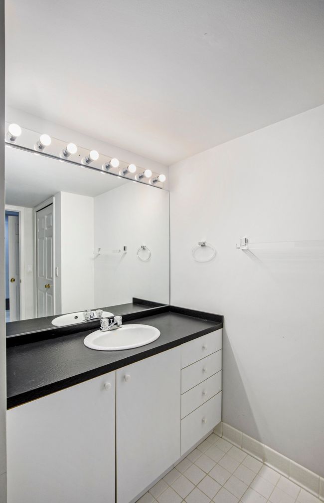 Full Bath Lower Level | Image 21