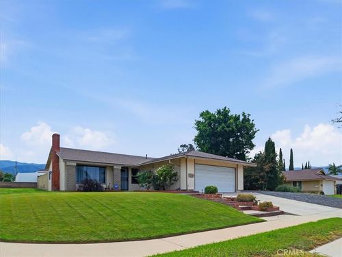 900 Cortez Dr, Corona, CA, 92882-4057 | Card Image