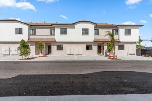 425-425 Sw Palm Ter, Florida City, FL, 33034-3752 | Card Image