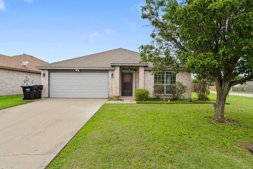 100 Lipan St, Greenville, TX, 75402-2808 | Card Image