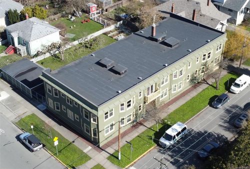 1010 Queens Ave, Victoria, BC, V8T1M8 | Card Image