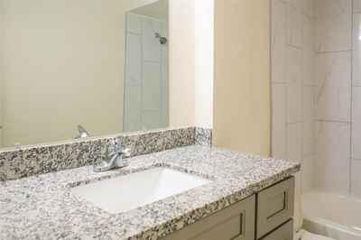 1801 - 6606 De Moss Drive, Home with 2 bedrooms, 2 bathrooms and null parking in Houston TX | Image 3