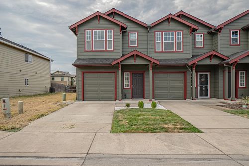 7837 Phaedra Ln, White City, OR, 97503-2300 | Card Image