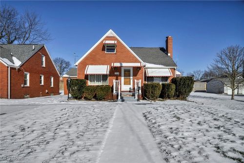 709 29th St Ne, Canton, OH, 44714-1723 | Card Image