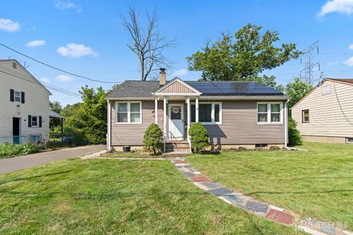 7 Valley Brook Dr, Middlesex, NJ, 08846-1646 | Card Image