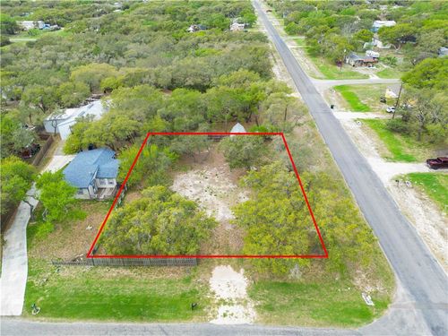 1131 N Gagon St, Rockport, TX, 78382-4312 | Card Image