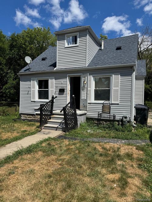 2216 Arlington Ave, Flint, MI, 48506-3402 | Card Image