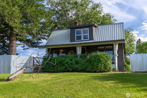 111 Norfolk Rd, Winthrop, WA, 98862-4500 | Card Image